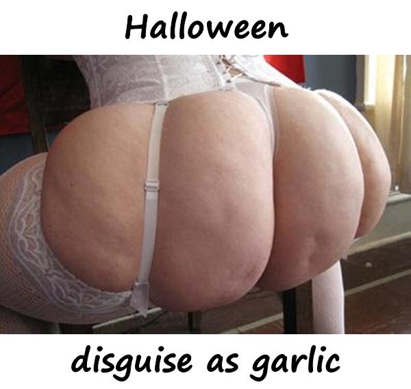 Halloween disguise as garlic