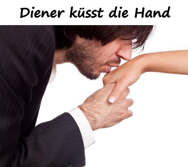 Diener küsst die Hand