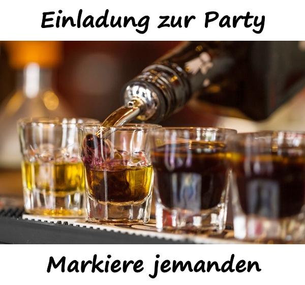 Einladung zur Party. Markiere jemanden