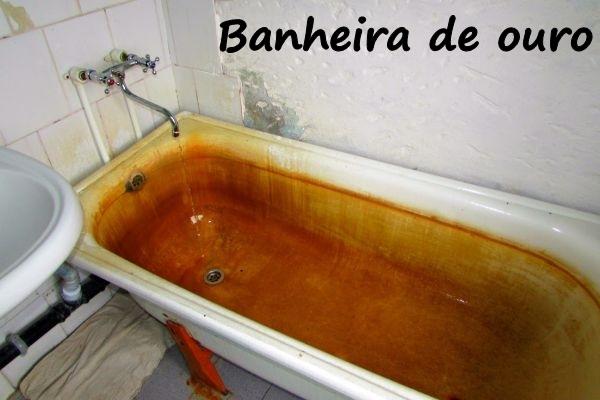 Banheira de ouro