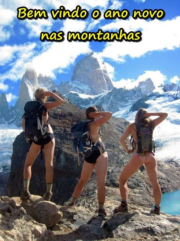 Bem vindo o ano novo nas montanhas