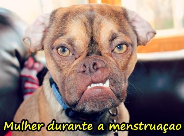 Mulher durante a menstruação