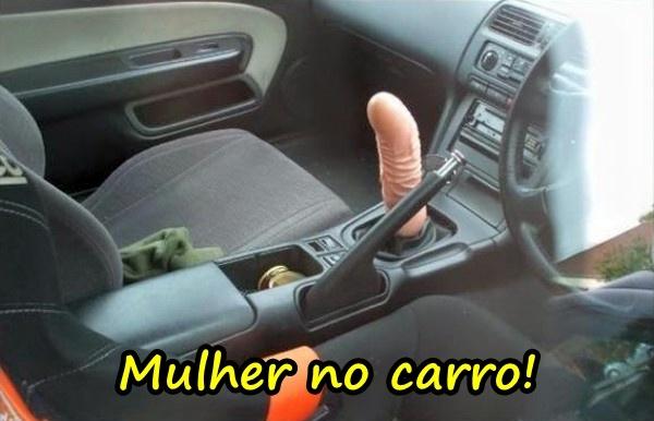 Mulher no carro