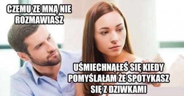 - Czemu ze mnie nie rozmawiasz? - Uśmiechnąłeś się kiedy