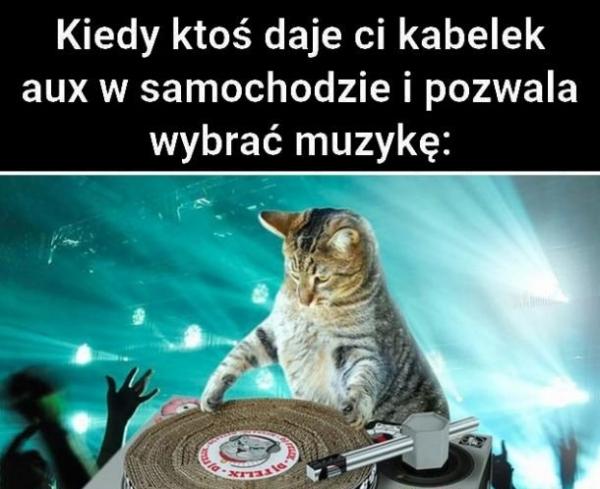 Kiedy ktoś daje Ci kabelek AUX w samochodzie i pozwala