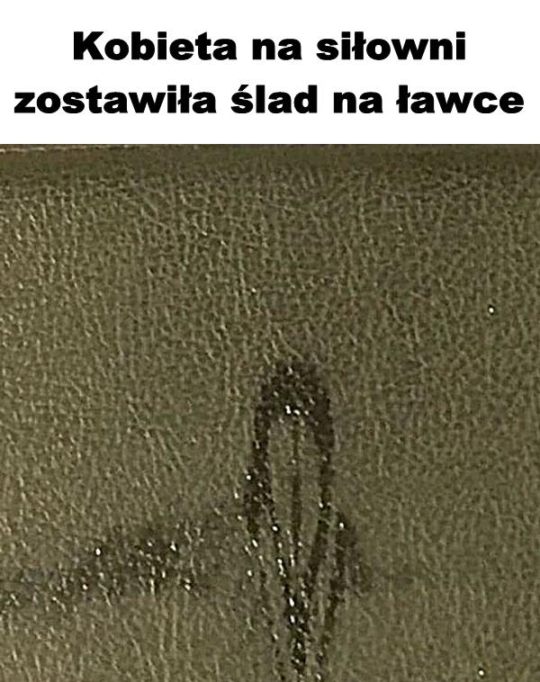 Kobieta na siłowni zostawiła ślad na ławce