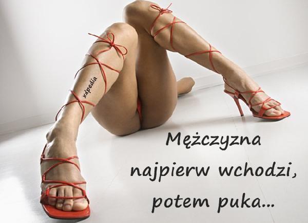 Mężczyzna najpierw wchodzi, potem puka