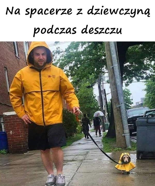 Na spacerze z dziewczyną podczas deszczu