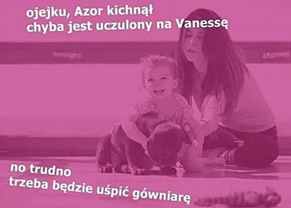 Ojejku, Azor kichnął, chyba jest uczulony na Vanessę. No