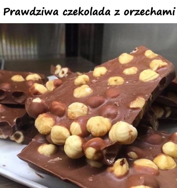 Prawdziwa czekolada z orzechami