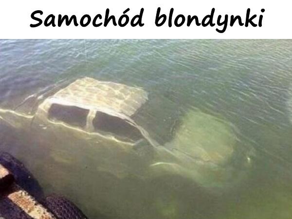 Samochód blondynki