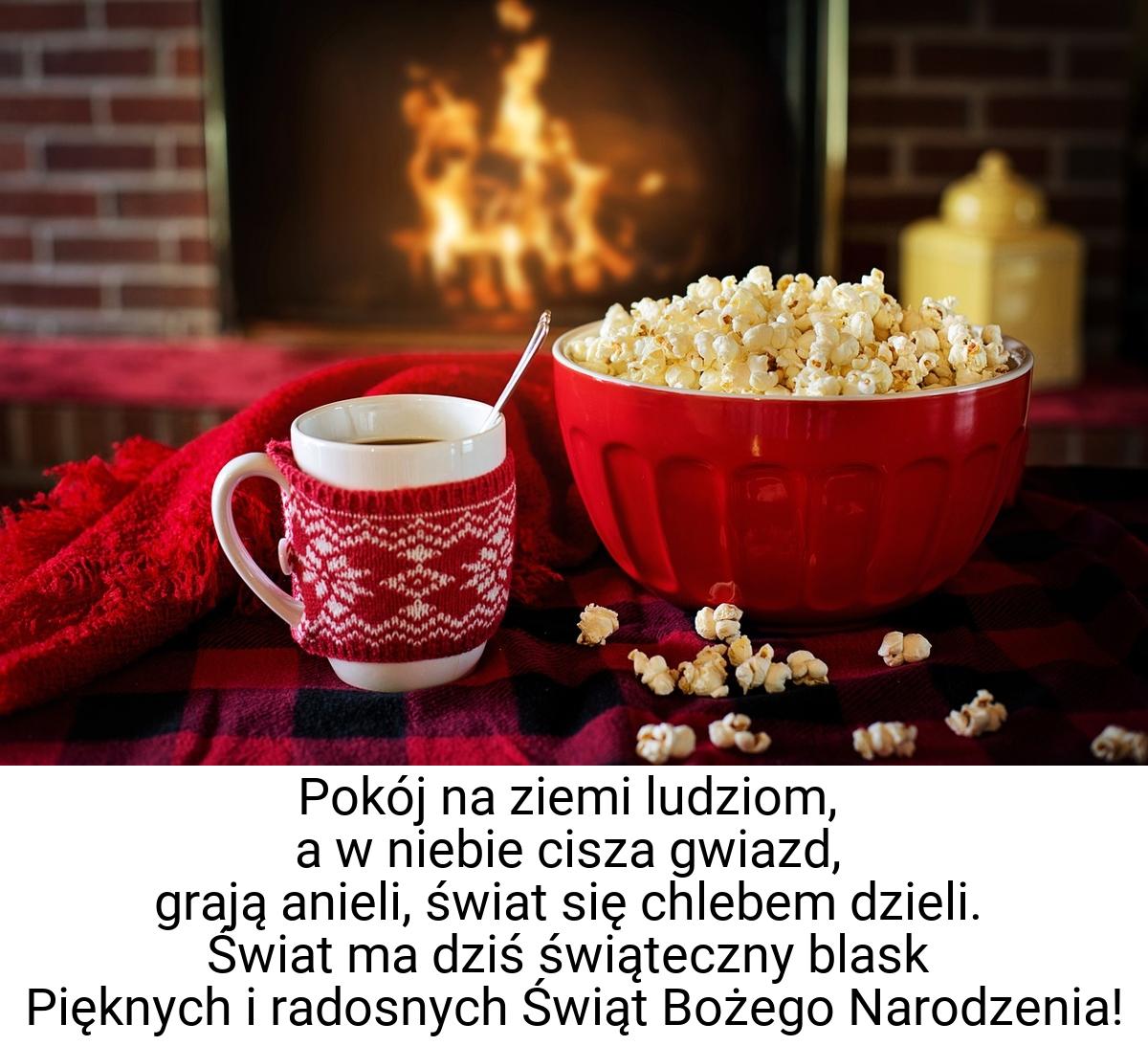 Pokój na ziemi ludziom, a w niebie cisza gwiazd, grają