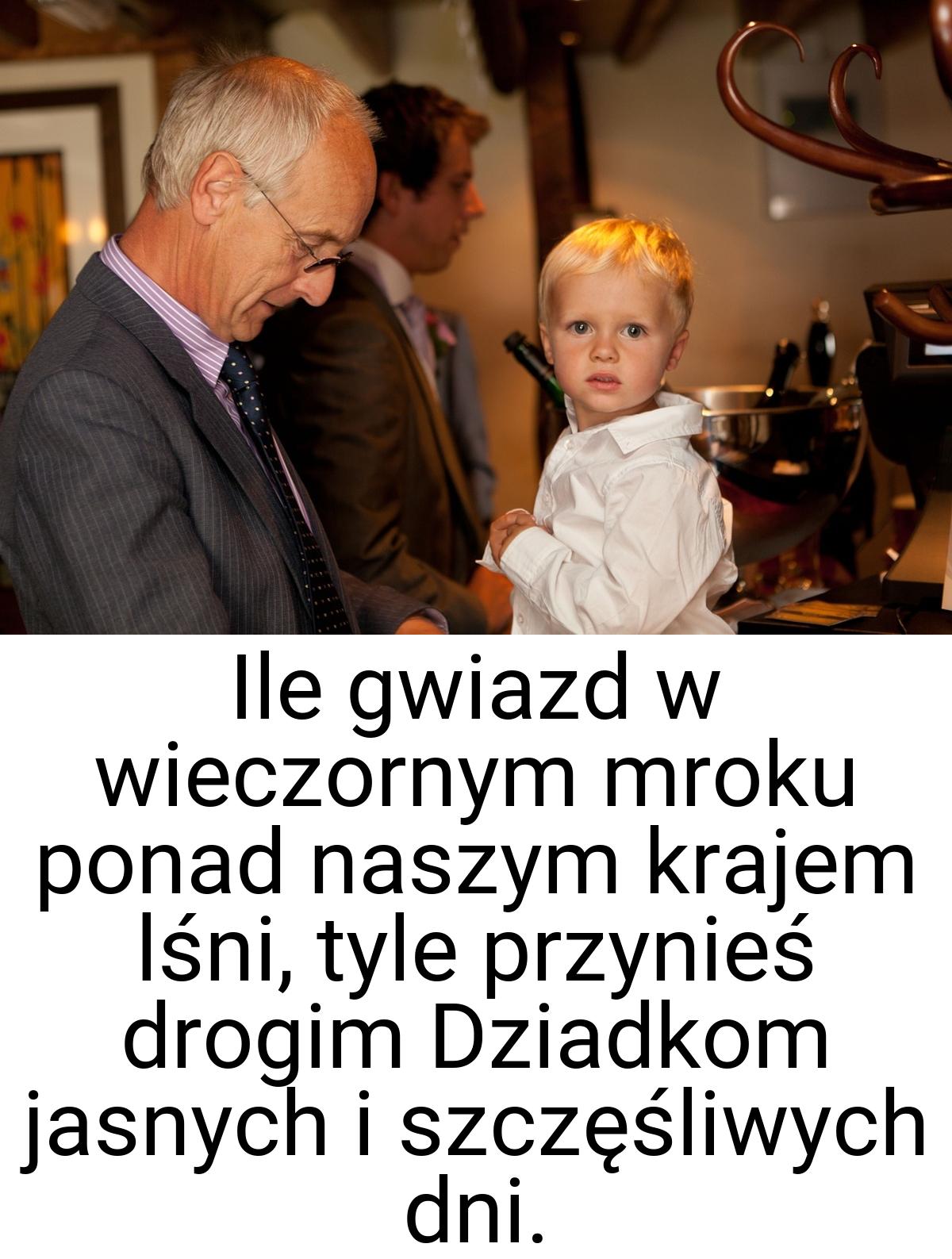 Ile gwiazd w wieczornym mroku ponad naszym krajem lśni